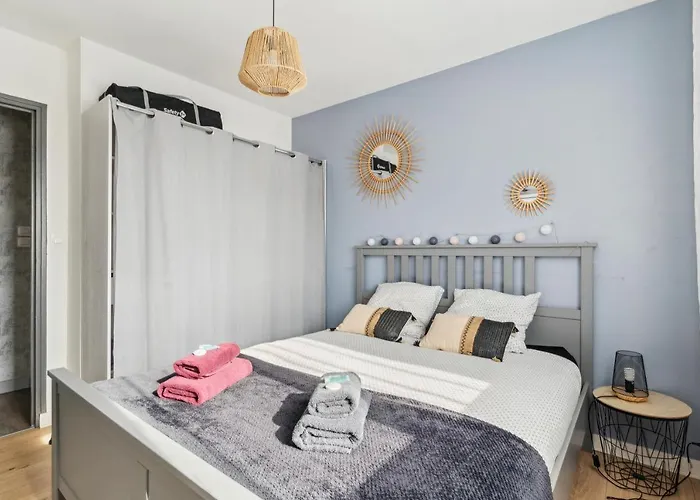 La Jol'nantaise - Proche Tram Ligne 2 & 3 Et Bus * نانت